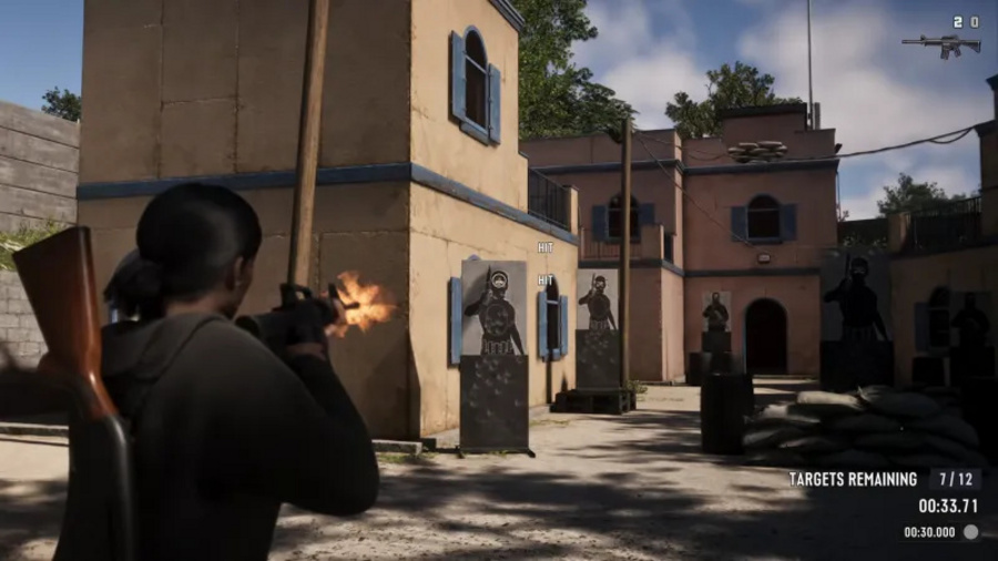 Lucia treinando num estande de tiro em Grand Theft Auto VI